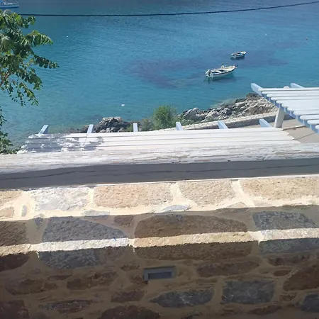 Aqua Retreat Mani Apartment Areopoli